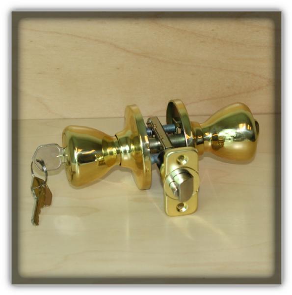 Entry Knob Lockset Grade 3 Bright Brass Finish