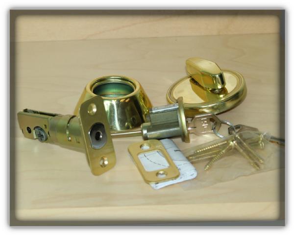 Single Cylinder Bright Brass Deadbolt - 2way Latch #2